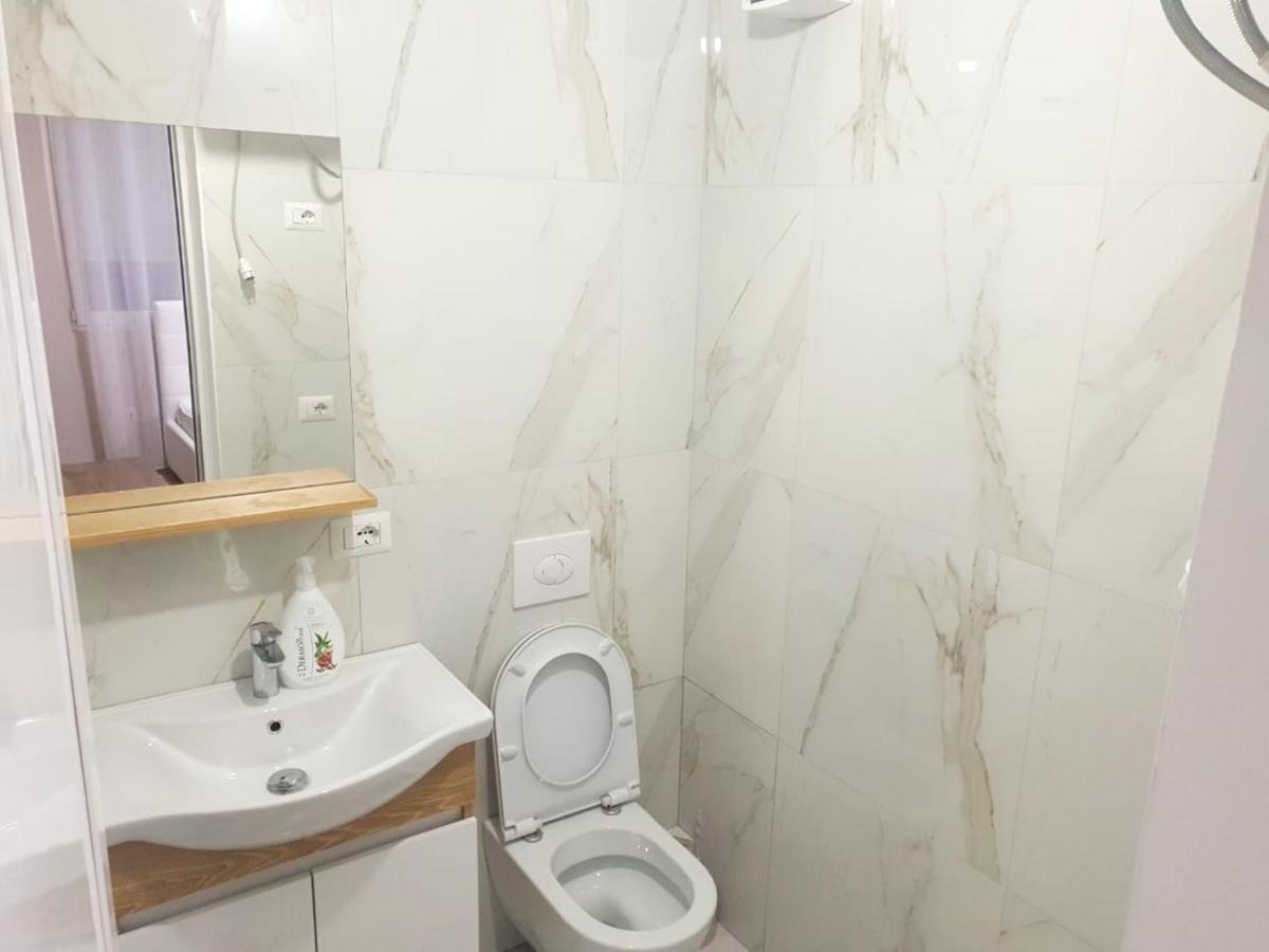 Lovely Apartment On Tirana City Center Bagian luar foto